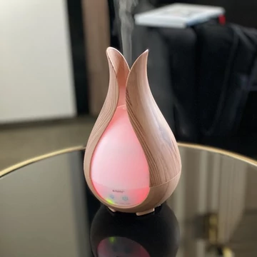 Ultrahangos párásító és aromadiffúzor LED éjszakai fénnyel, illóolajjal, távirányítóval - 200ml
